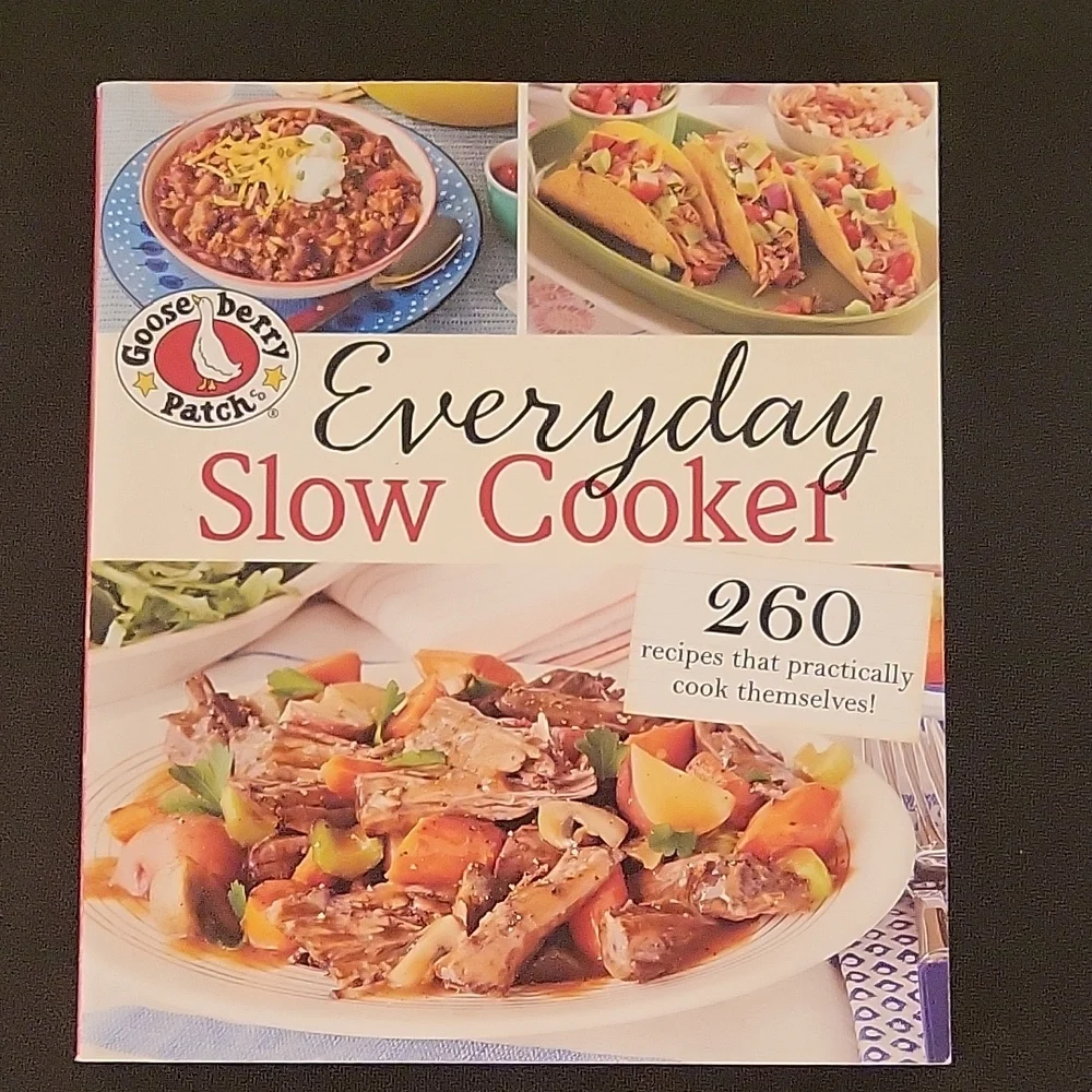 Everyday Slow Cooker Cookbook - Picture 1 of 2